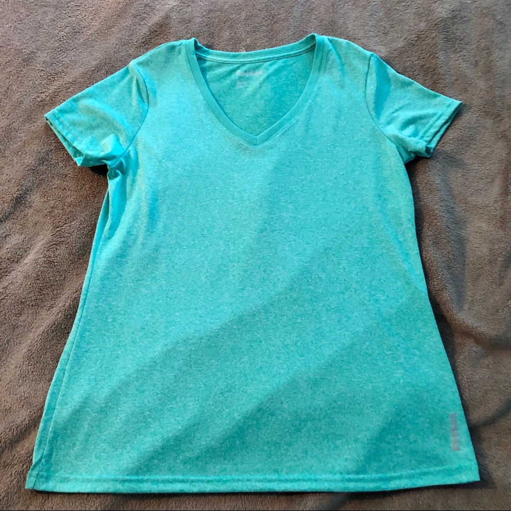 Reebok v neck play dry t shirt green sport EUC